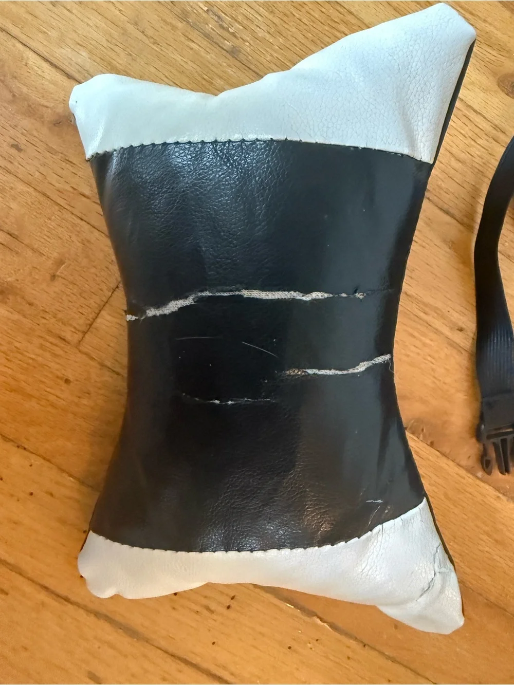 Vancel massager faux